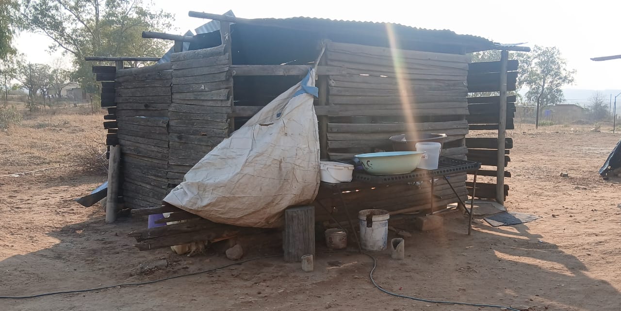  Damaged NOMAGOM kitchen infrastructure