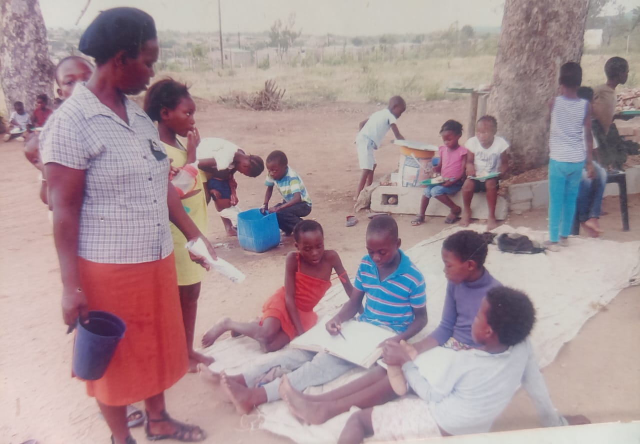 Children playing and learning at the NOMAGOM DROP-IN CENTER