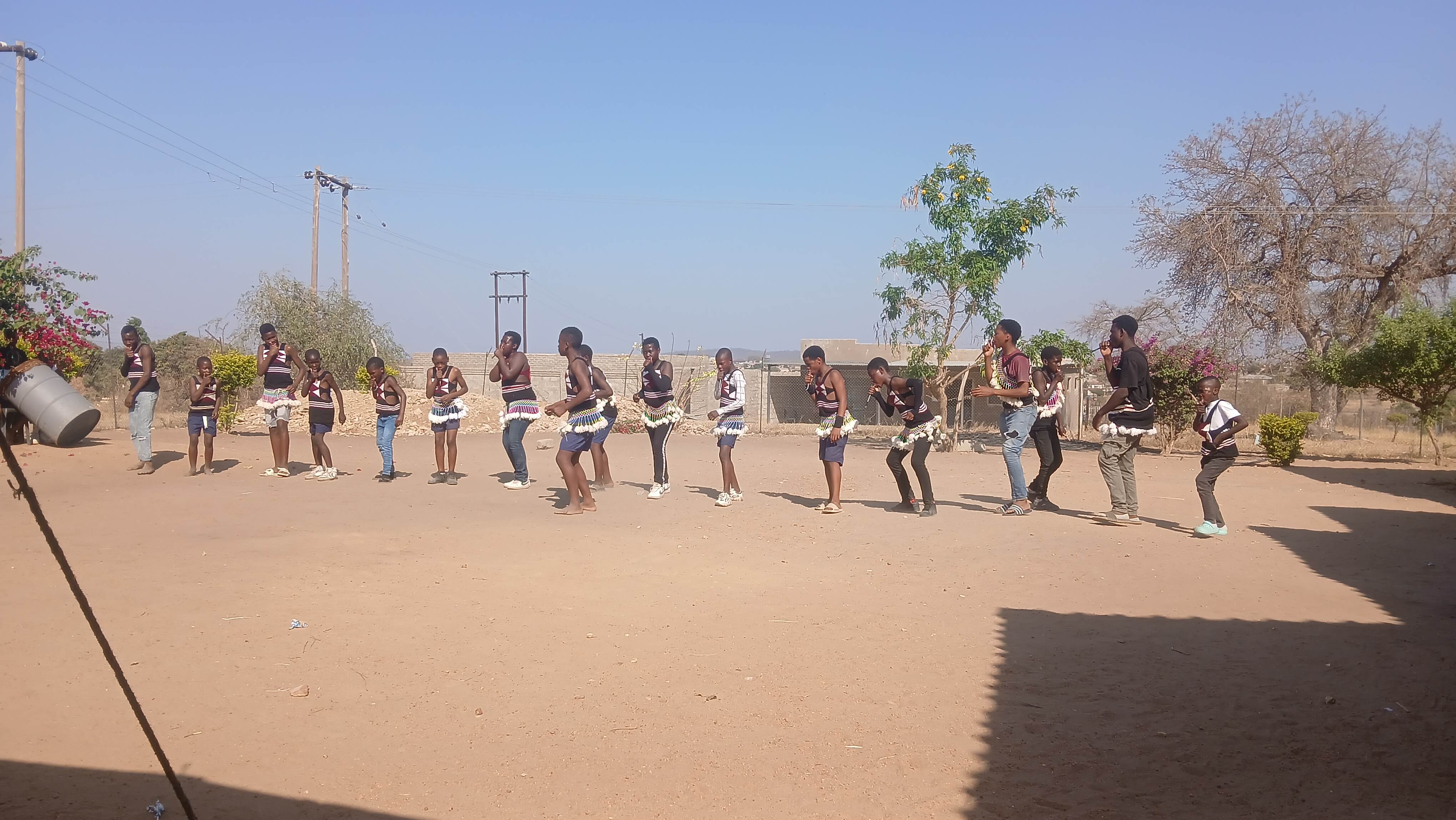 NOMAGOM DROP-IN CENTER Dinaka performance